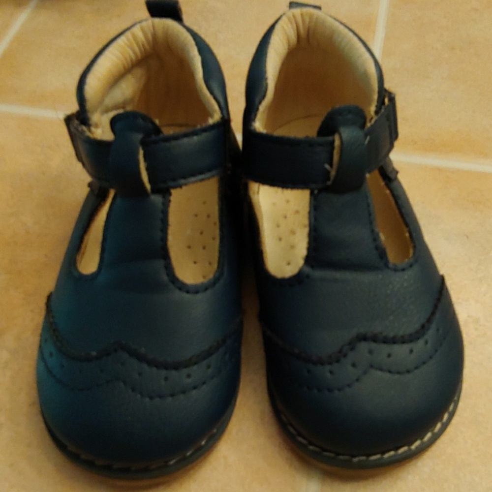 Dress toddler shoes